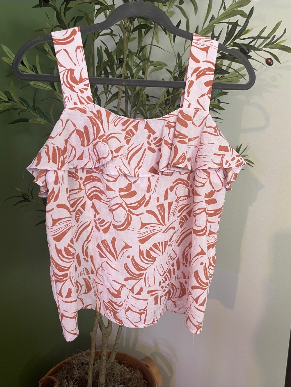 Nine West Pink Floral Ruffle Tank Top